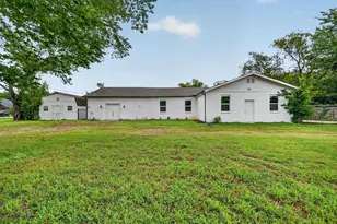 401 E Buffalo St, Forney, TX 75126 - Photo 2
