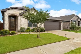 4425 Ridgehurst Ln, Fort Worth, TX 76036 - Photo 1