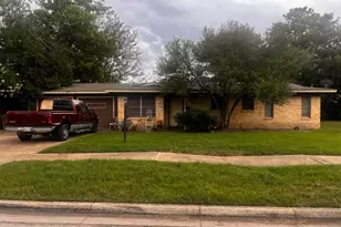 7904 Lazy Lane Rd, North Richland Hills, TX 76180 - Photo 1