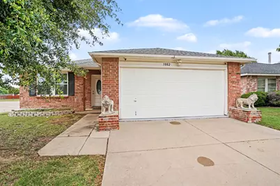 3882 Steeplechase Drive, Fort Worth, TX 76123 - Photo 2