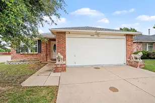 3882 Steeplechase Dr, Fort Worth, TX 76123 - Photo 2