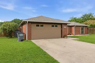 1515 Eastland Cir, Sachse, TX 75048 - Photo 2