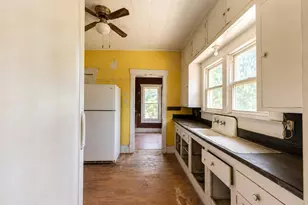 2114 Tierney Rd, Fort Worth, TX 76112 - Photo 14