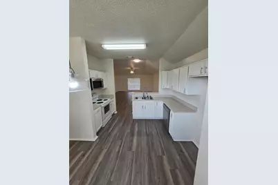 2858 Saint Thomas Lane, Lancaster, TX 75146 - Photo 6