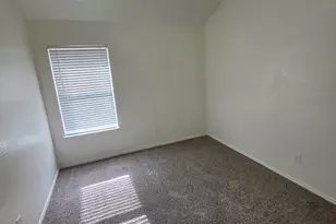 2858 St Thomas Ln, Lancaster, TX 75146 - Photo 14