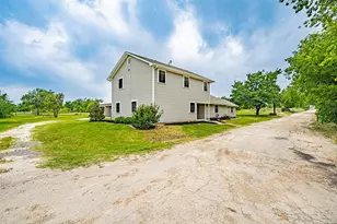 501 Endora St, Dublin, TX 76446 - Photo 4