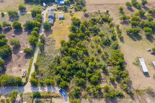 501 Endora St, Dublin, TX 76446 - Photo 2