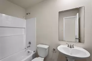 2208 Sayle St, Greenville, TX 75401 - Photo 16