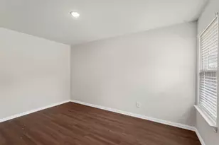 2208 Sayle St, Greenville, TX 75401 - Photo 14
