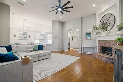 10413 Broadmoor Lane, Rowlett, TX 75089 - Photo 8