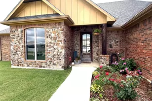 330 Koby Cir, Sulphur Springs, TX 75482 - Photo 2
