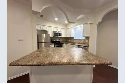 1600 Pecan Chase Circle #6, Arlington, TX 76012 - Photo 4