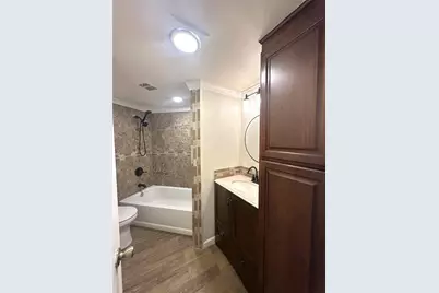 1600 Pecan Chase Circle #6, Arlington, TX 76012 - Photo 8