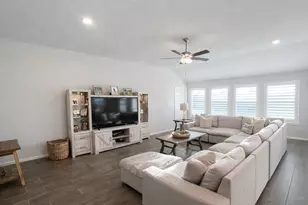 6609 Adderly Rd, Pilot Point, TX 76258 - Photo 2