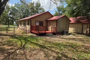 509 S Mill St, Cumby, TX 75433 - Photo 4
