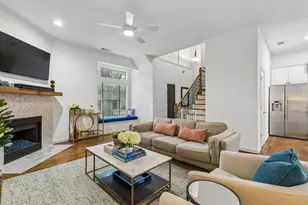 15 Stonebriar Ct, Dallas, TX 75206 - Photo 2