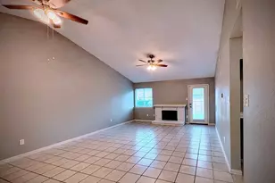 1206 High Valley Dr, Garland, TX 75041 - Photo 4