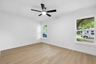 711 Drummond Dr, Arlington, TX 76012 - Photo 8