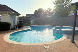 205 Kenosha Ln, Arlington, TX 76002 - Photo 10