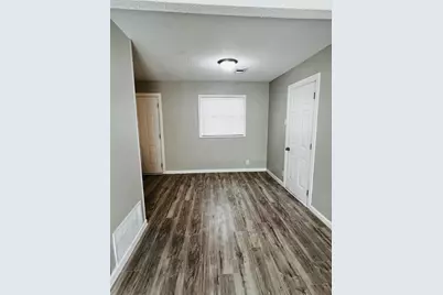 1026 SW 3rd Street, Grand Prairie, TX 75051 - Photo 6