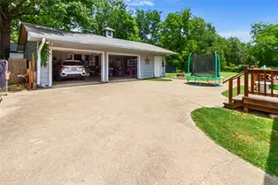1594 W 4th Ave, Corsicana, TX 75110 - Photo 4