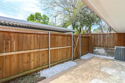 13706 Flagstone Lane, Dallas, TX 75240 - Photo 16