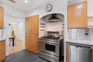 702 N Hampton Rd, Dallas, TX 75208 - Photo 18