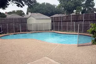 2021 Espinosa Dr, Carrollton, TX 75010 - Photo 10