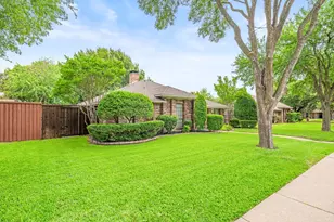 4405 Avonshire Ln, Plano, TX 75093 - Photo 4