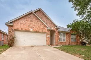 2806 Cheshire Way, Grand Prairie, TX 75052 - Photo 10