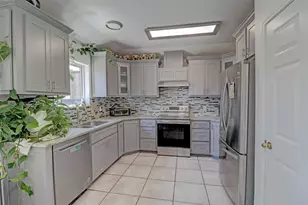 550 N Main St, Joshua, TX 76058 - Photo 6