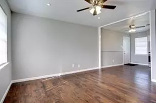 4425 Jane Anne St, Haltom City, TX 76117 - Photo 4