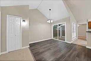 6080 Dooley Dr, The Colony, TX 75056 - Photo 6