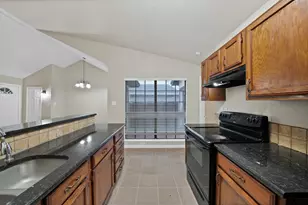 6080 Dooley Dr, The Colony, TX 75056 - Photo 10