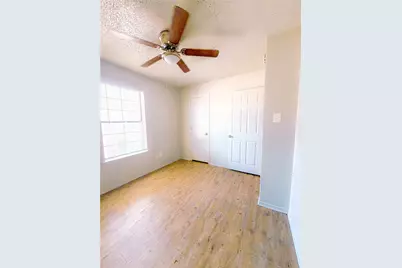4935 Miller Avenue, Fort Worth, TX 76119 - Photo 16