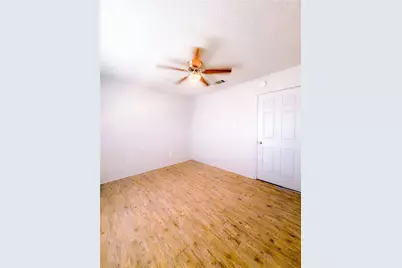 4935 Miller Avenue, Fort Worth, TX 76119 - Photo 18