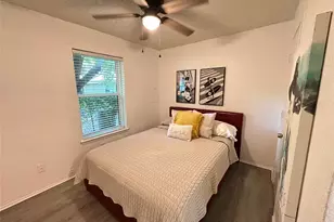 807 W Broadus Ave, Fort Worth, TX 76115 - Photo 6