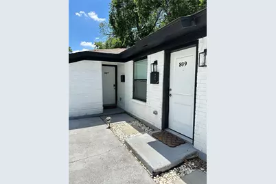 807 W Broadus Avenue, Fort Worth, TX 76115 - Photo 8