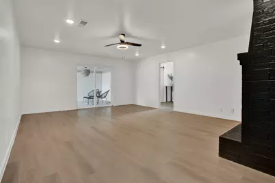 2910 W Crawford Street, Denison, TX 75020 - Photo 16