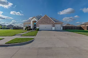 536 Crabapple Dr, Royse City, TX 75189 - Photo 2