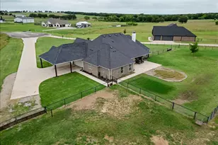 1140 Monarch Ct, Poolville, TX 76487 - Photo 32