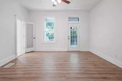 1001 S Travis Street, Sherman, TX 75090 - Photo 14