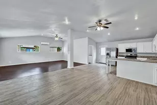 105 Alice Dr, Little Elm, TX 75068 - Photo 4
