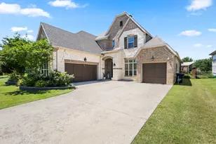2004 Athena Dr, Keller, TX 76248 - Photo 2