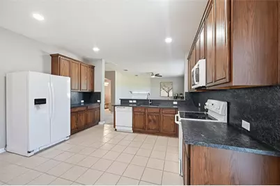 7807 Enchanted Isle Drive, Arlington, TX 76016 - Photo 10