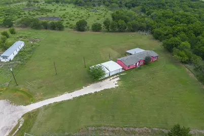 2052 Jordan Court, Joshua, TX 76058 - Photo 14