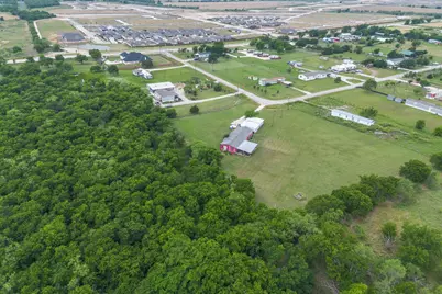 2052 Jordan Court, Joshua, TX 76058 - Photo 2
