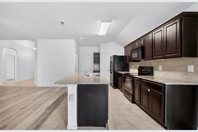 7404 Littleton Way, Fort Worth, TX 76134 - Photo 8