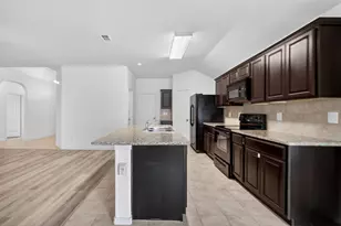 7404 Littleton Way, Fort Worth, TX 76134 - Photo 8
