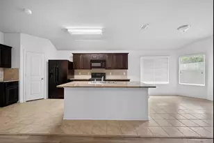 7404 Littleton Way, Fort Worth, TX 76134 - Photo 6